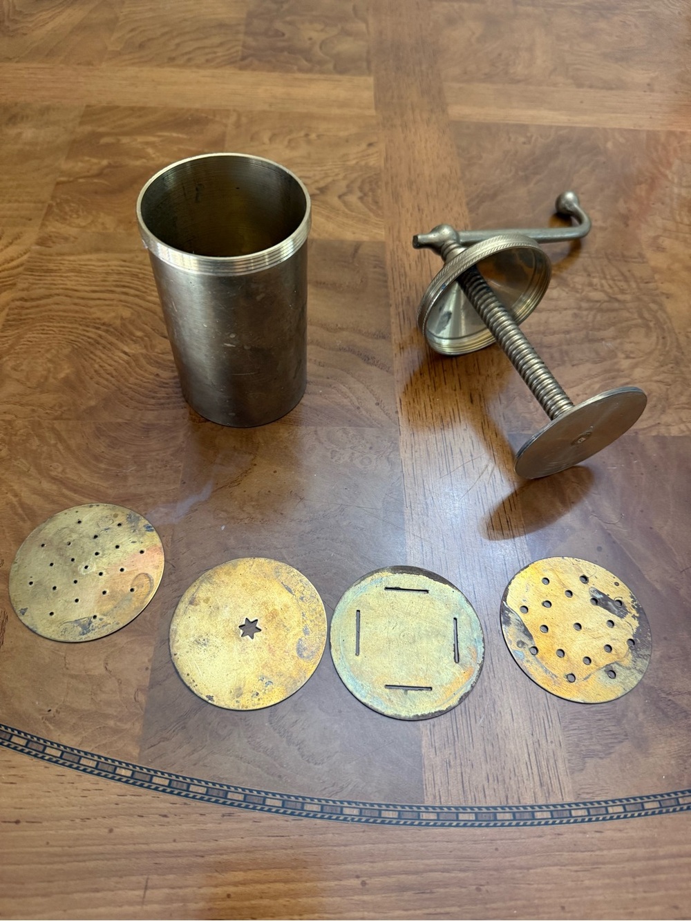 Idiyappam/Murukku/Farsan Sev/Pasta Maker Machine Brass